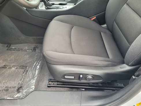 Used 2023 Chevrolet Malibu LT image 23