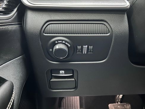 New 2026 Jeep Grand Wagoneer Limited image 21