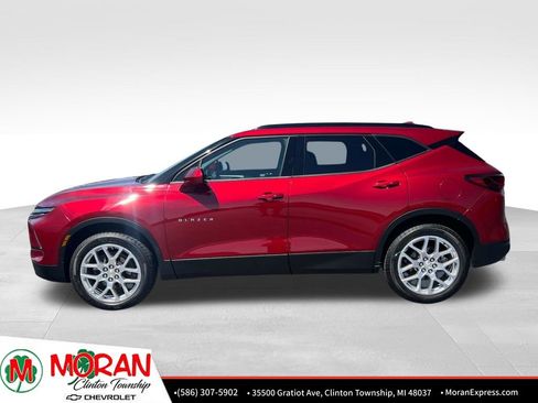 Certified 2024 Chevrolet Blazer LT w/ Convenience Package FWD image 3