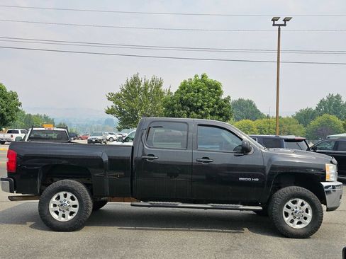 Used 2012 Chevrolet Silverado 2500 LTZ w/ LTZ Plus Package AWD/4WD image 5