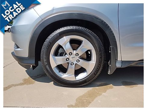 Used 2018 Honda HR-V LX image 10