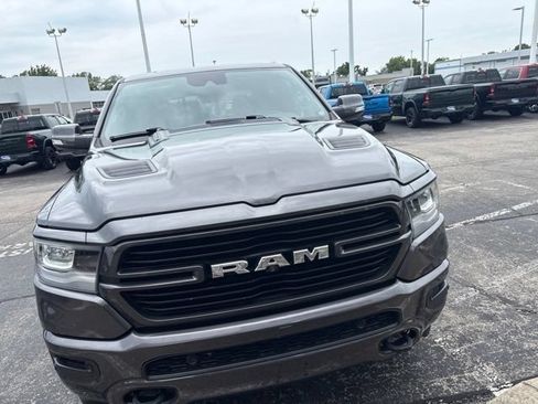 Used 2019 RAM 1500 Laramie AWD/4WD image 2