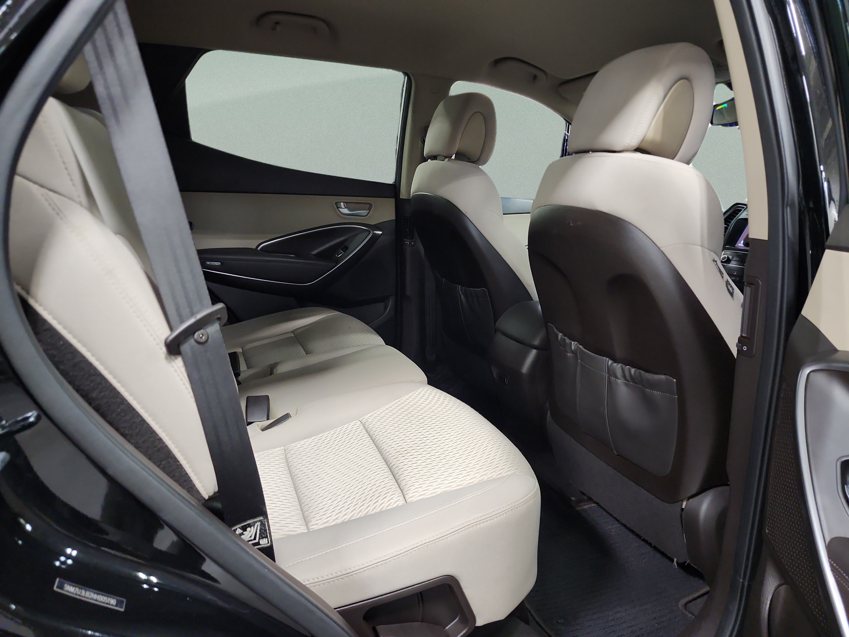 Used 2017 Hyundai Santa Fe Sport FWD image 16