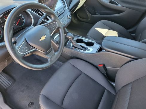 Used 2023 Chevrolet Malibu LT image 12