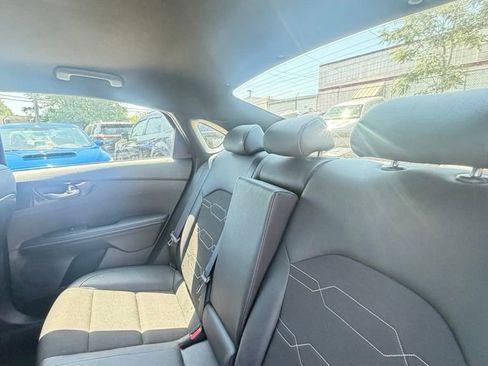 Used 2023 Kia Forte GT-Line FWD image 12