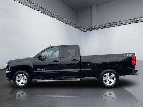 Used 2019 Chevrolet Silverado 1500 LT w/ All Star Edition image 2