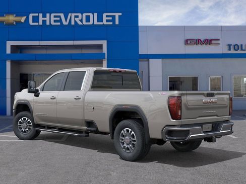 New 2026 GMC Sierra 2500 SLE image 10