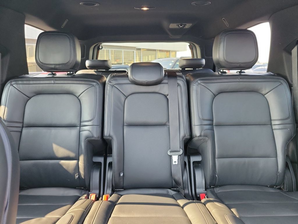 Certified 2022 Lincoln Navigator L Reserve AWD/4WD image 17
