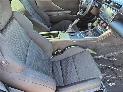 Used 2025 Toyota GR86 image 16