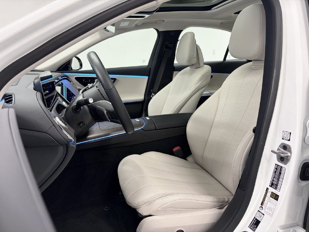 Certified 2026 Mercedes-Benz E 350 4MATIC Sedan image 17