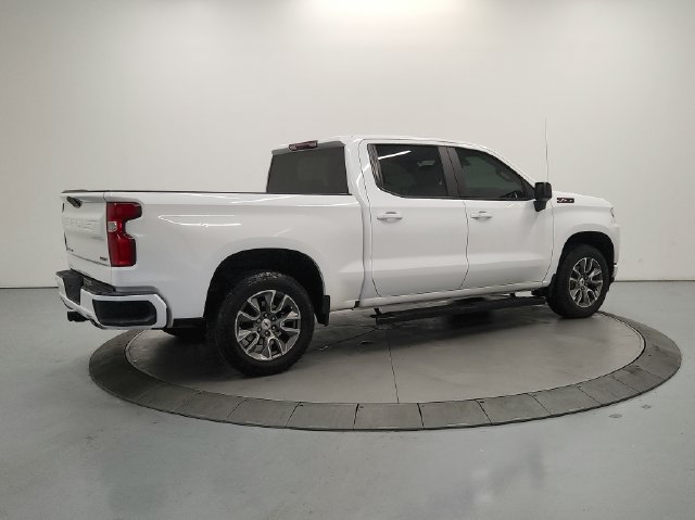 Used 2020 Chevrolet Silverado 1500 RST w/ True North Edition AWD/4WD image 9