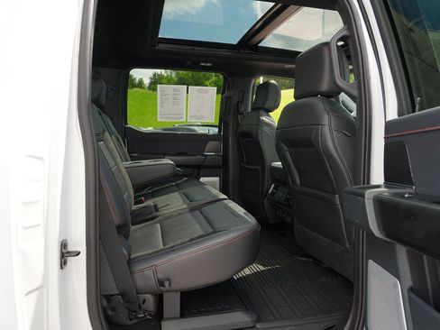 Used 2025 Ford F150 Raptor AWD/4WD image 31