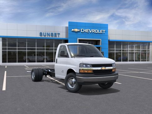 New 2026 Chevrolet Express 3500 w/ Power Convenience Package RWD image 1