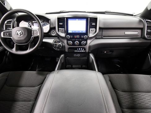 Used 2025 RAM 1500 Big Horn AWD/4WD image 3