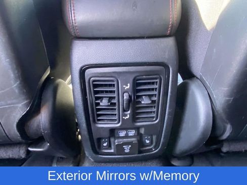 Used 2024 Dodge Durango GT image 13