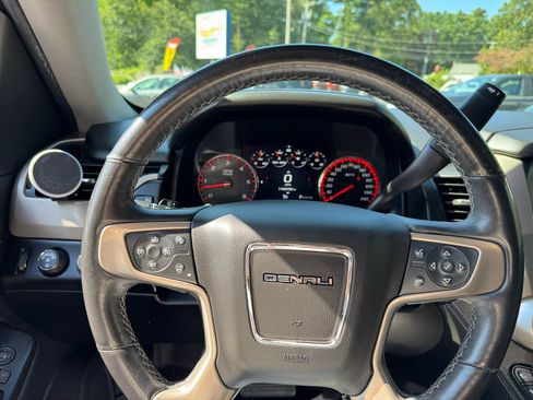 Used 2015 GMC Yukon XL Denali w/ Open Road Package image 20
