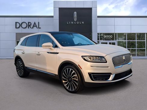 Used 2019 Lincoln Nautilus Black Label FWD image 1