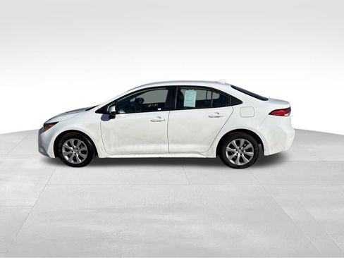 Used 2025 Toyota Corolla LE image 10