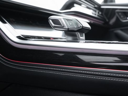 Used 2025 Audi Q7 3.0T Premium Plus w/ Premium Plus Package image 19