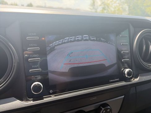 Used 2020 Toyota Tacoma SR w/ SR Convenience Package RWD image 24