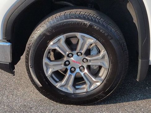 Used 2025 GMC Sierra 1500 SLT RWD image 11
