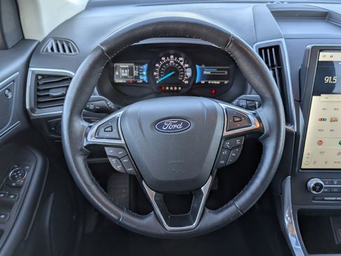 Used 2024 Ford Edge Titanium image 15