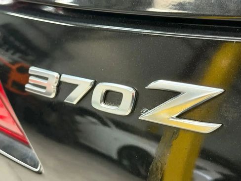 Used 2014 Nissan 370Z Touring image 13