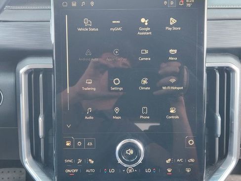 Used 2025 GMC Acadia Elevation FWD image 18