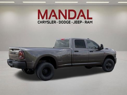 New 2026 RAM 3500 Tradesman AWD/4WD image 4