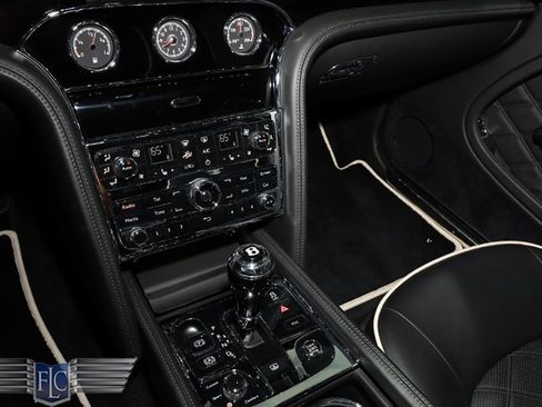 Used 2013 Bentley Mulsanne RWD image 34