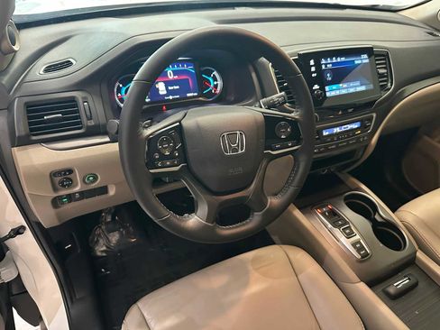 Used 2022 Honda Pilot EX-L image 2