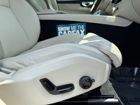 Used 2024 Volvo XC60 B5 Ultimate image 46