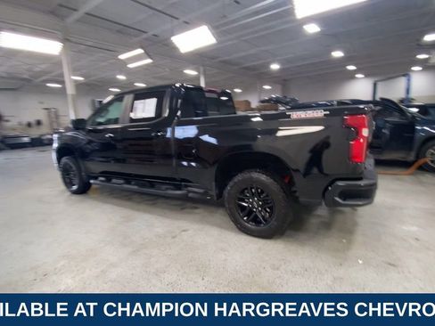 Used 2024 Chevrolet Silverado 1500 LT Trail Boss w/ LT Trail Boss Premium Package AWD/4WD image 9