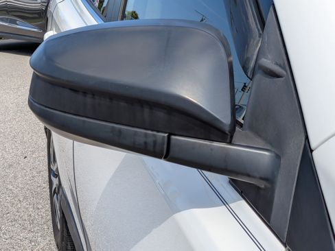 Used 2016 Toyota RAV4 LE FWD image 11