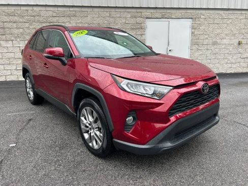 Certified 2021 Toyota RAV4 XLE Premium image 1