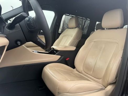 Used 2023 Jeep Grand Cherokee L Limited w/ Luxury Tech Group II RWD image 11