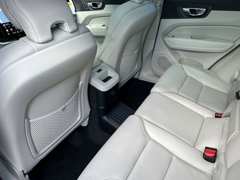 New 2026 Volvo XC60 T8 Ultra w/ Protection Package Premier image 10