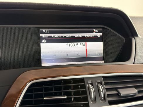 Used 2013 Mercedes-Benz C 300 4MATIC Sedan image 21