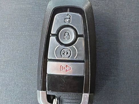 Used 2023 Ford Bronco Wildtrak AWD/4WD image 24