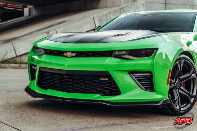 Used 2017 Chevrolet Camaro SS RWD image 23
