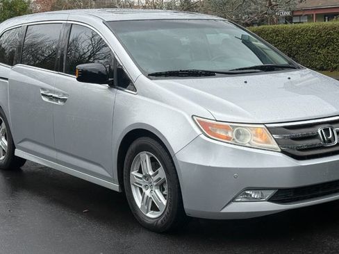 Used 2012 Honda Odyssey Touring image 3