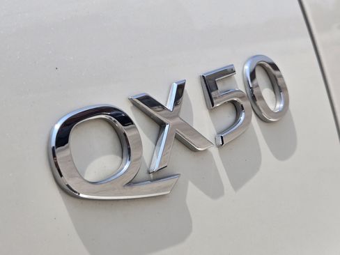 Used 2021 INFINITI QX50 Autograph w/ Accent Package FWD image 40