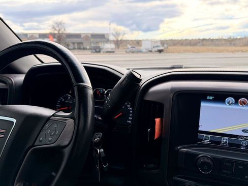 Used 2017 GMC Sierra 1500 SLT w/ All Terrain Package image 20