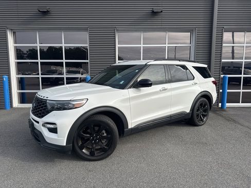 Used 2023 Ford Explorer ST-Line w/ Class IV Trailer Tow Package image 1