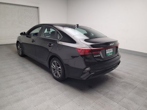 Used 2023 Kia Forte LXS w/ LXS Technology Package FWD image 5
