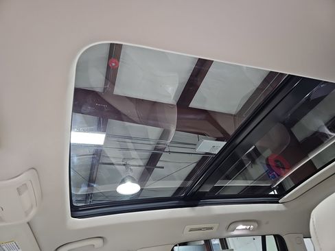 Used 2023 Cadillac XT6 Premium Luxury image 30