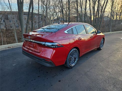 New 2026 Nissan Sentra SV w/ SV Convenience Package FWD image 3