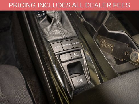 Used 2025 Toyota Camry LE FWD image 16