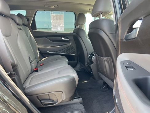 Used 2019 Hyundai Santa Fe Limited w/ Cargo Package image 19