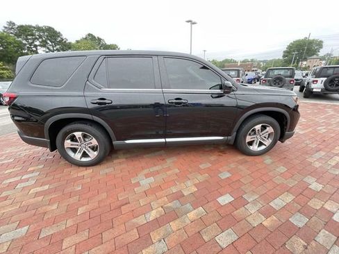 Certified 2025 Honda Pilot EX-L image 36
